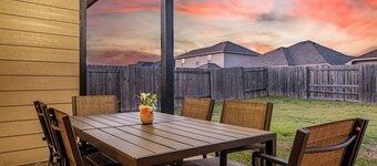 One level home, Foosball, Crib, Office space, Yard