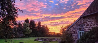 2 bedroom French Dog Friendly Gite with access to large garden and swimming pool