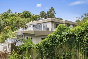 Exterior - Hillcrest Hideaway - Napier Holiday Apartment (Napier)