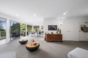 Interior - Hillcrest Hideaway - Napier Holiday Apartment (Napier)