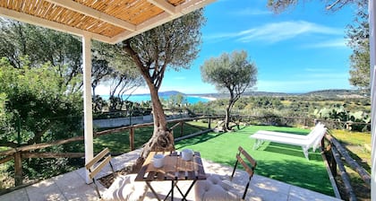 Moon House 350mt from the beach Sea view Garden Free private parking