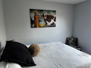 3 quartos, ferros/tábuas de passar roupa, Wi-Fi, roupa de cama