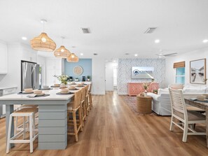 Dining - 5BR, Sleeps 18, FREE Htd Pool, Close to IMG, Beach (Bradenton)