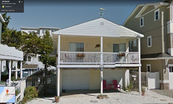 Exterior - Townsends inlet Single - - Family Friendly 5 bedroom 1/2 block  from the beach  (Sea Isle City)