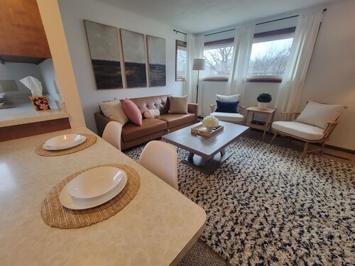 The June // A one bedroom basement apartment, 3 mi to Mayo Clinic