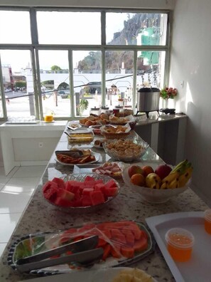 Desayuno a la carta incluido todos los días