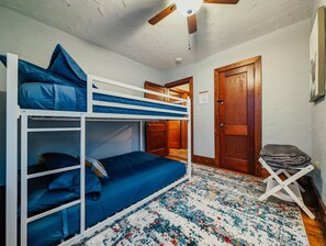 3 chambres, fer et planche Ă repasser, lit parapluie, Wi-Fi gratuit