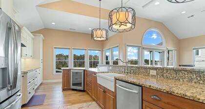 Waterfront,Pool,Game Room,Beach,DeepWaterAccess