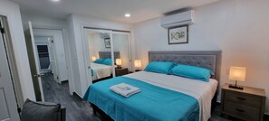 3 bedrooms, desk, iron/ironing board, travel cot - Modern 3 Bedroom Townhouse in Jolly Harbour North Finger with 3 Full Bathrooms. (Jolly Harbour)