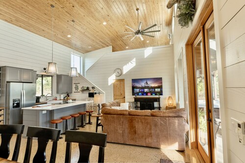 Hilltop Haven, at Wanderin’ Star Farms