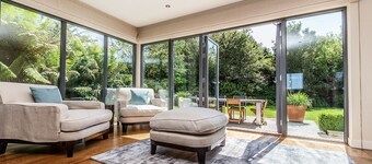 Moonfleet - a holiday home that sleeps 8 guests in 4 bedrooms
