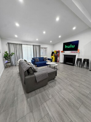 TV connectée, jeux vidéo