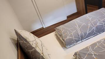 1 bedroom, iron/ironing board, travel crib, WiFi