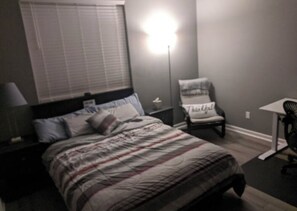 1 bedroom, iron/ironing board, WiFi, bed sheets - One bedroom GEM on the ground floor, fully renovated. (Mesa)