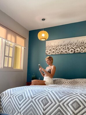 3 bedrooms, desk, free WiFi, bed sheets