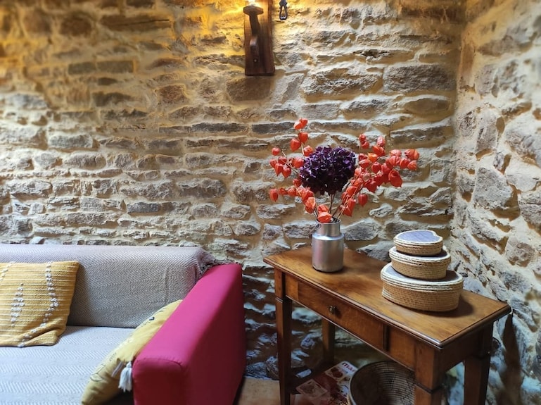 Le Gîte Jaune, De Pierre Et De Bois Avec Jaccusy - Craponne