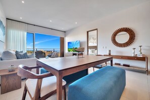 Smart TV - Relaxing Ocean View Condo 5 mins from Downtown Cabo (Cabo San Lucas)