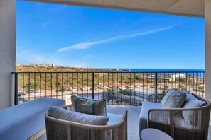 Property grounds - Relaxing Ocean View Condo 5 mins from Downtown Cabo (Cabo San Lucas)
