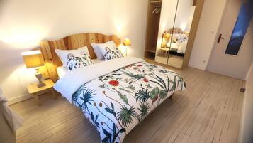 3 habitaciones y ropa de cama