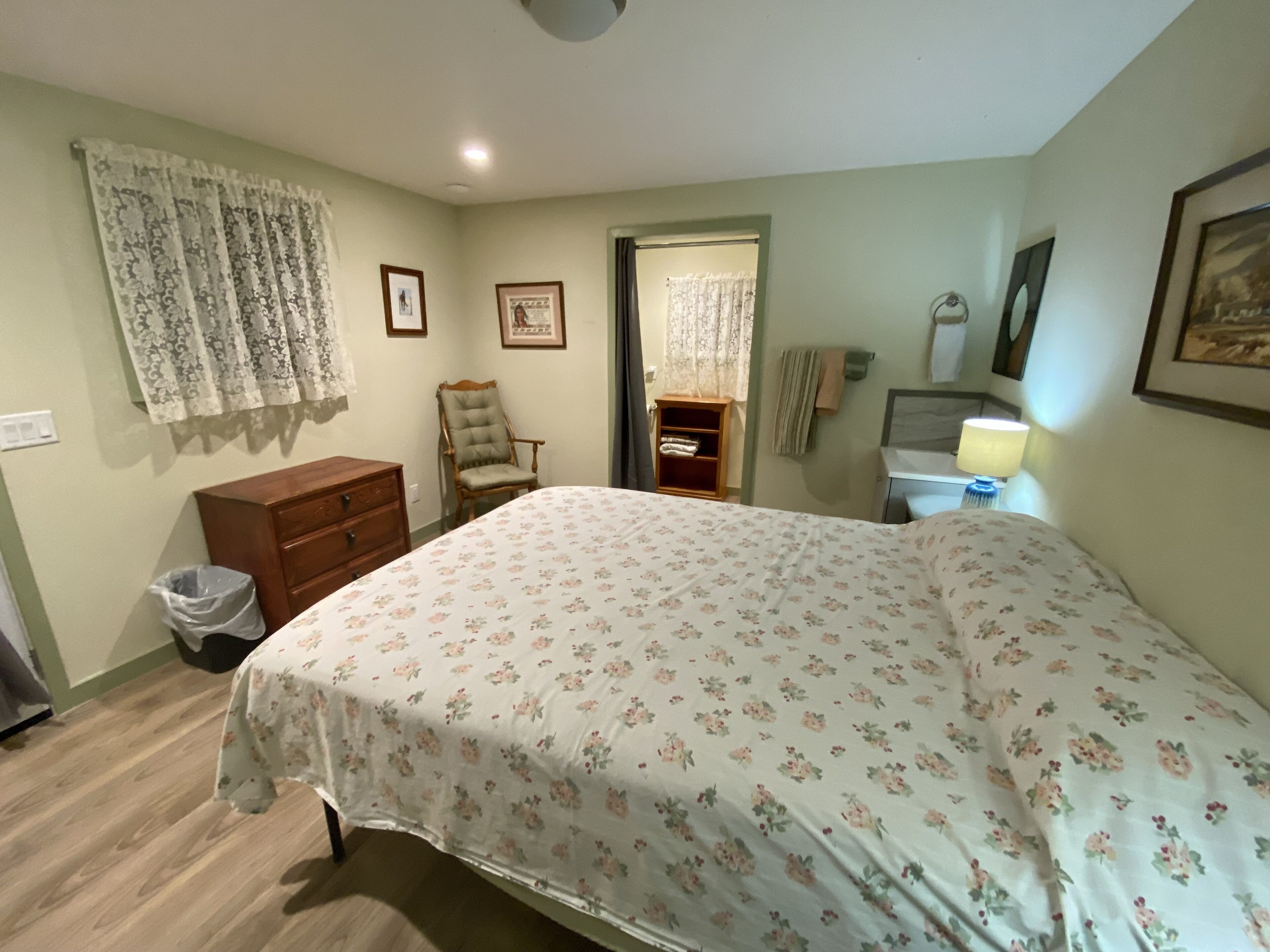 1 多间卧室、WiFi、床单