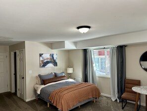 1 室のベッドルーム、WiFi、ベッドシーツ