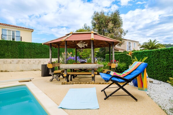 Pool - Villa 'Gnoki' with private pool, Wi-Fi and air conditioning (Cannes)