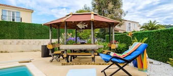 Villa 'Gnoki' with private pool, Wi-Fi and air conditioning