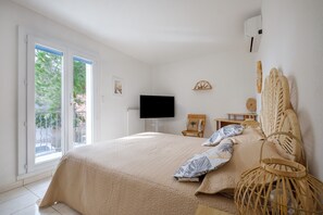 4 dormitorios, tabla de planchar con plancha, wifi gratis y ropa de cama