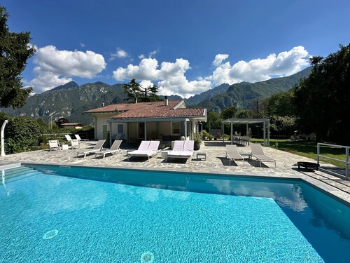 Villa 'Romantica Idrosee' mit privatem Pool, WLAN und Klimaanlage