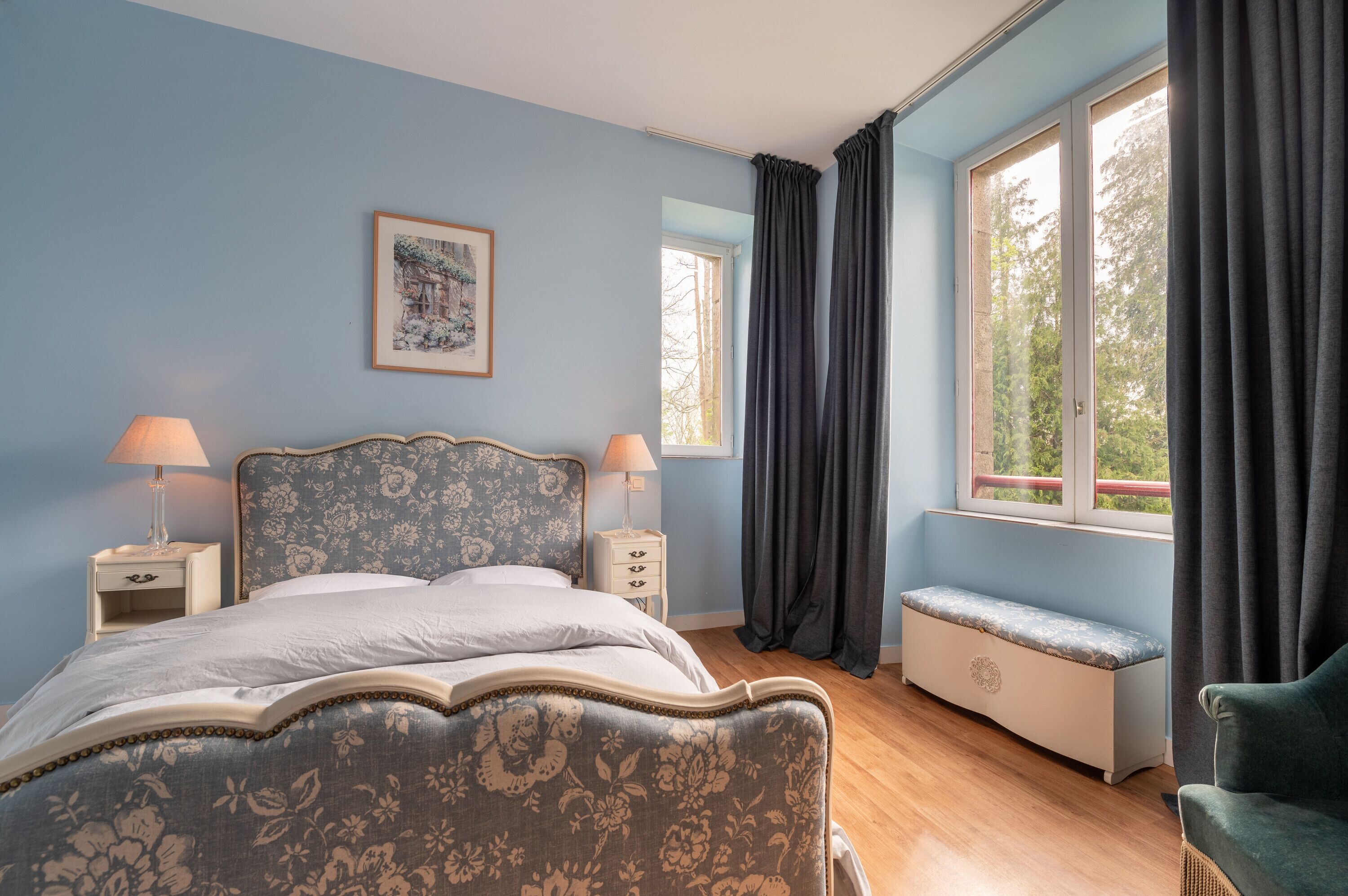 10 chambres, fer et planche à repasser, Wi-Fi gratuit, draps fournis