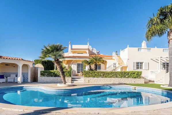 Pool - Villa 'Paraíso' with Private Pool, Wi-Fi and Air Conditioning (Lagoa)