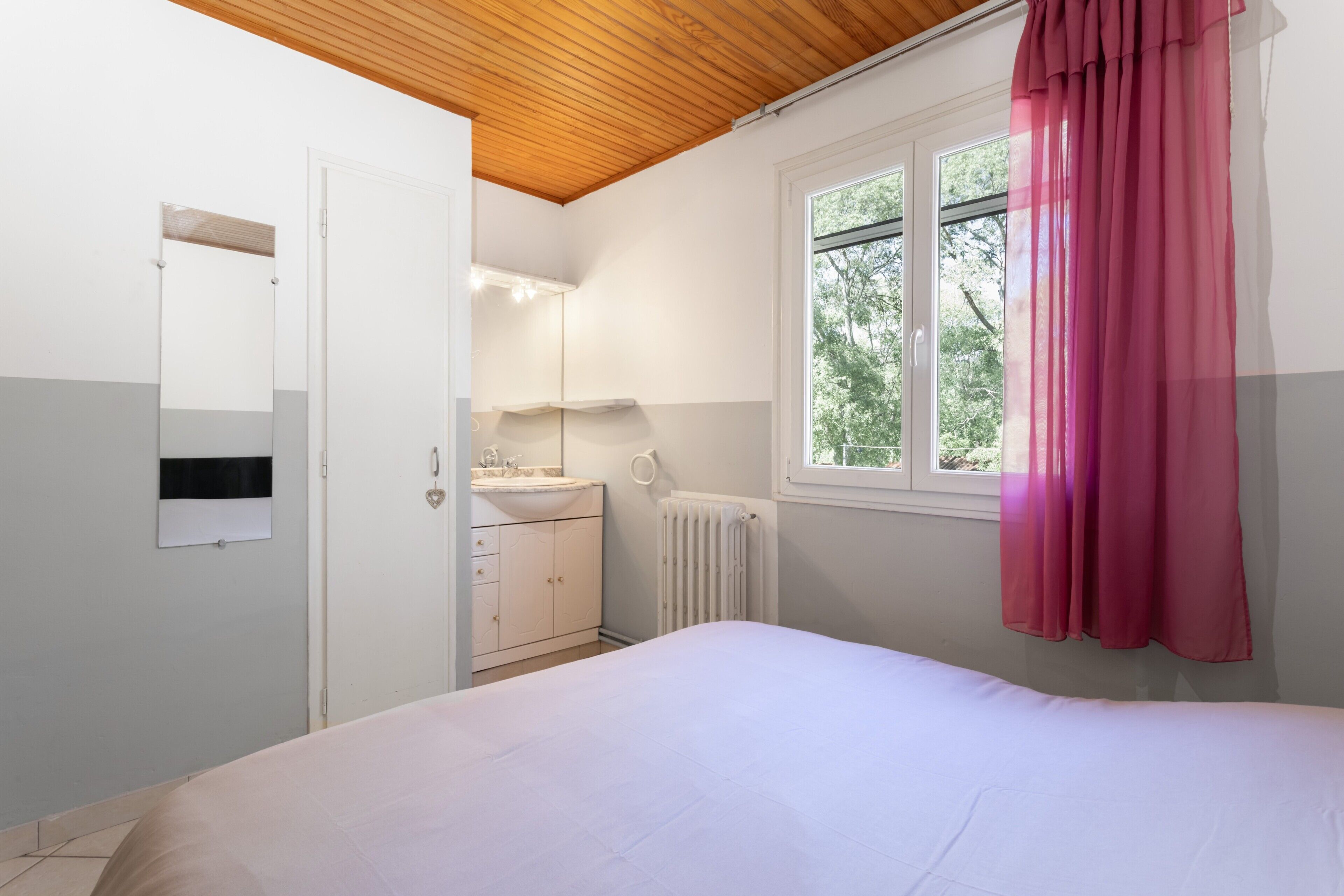 1 Schlafzimmer, Bügeleisen/Bügelbrett, Bettwäsche