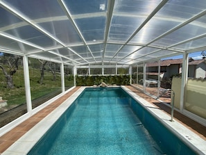 Piscina coperta, piscina all'aperto