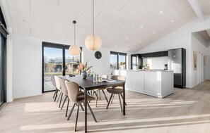 Dining - Cozy home in Hemmet with WiFi (Hemmet)
