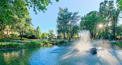 KeyLuxe, Jacuzzi—Pool—Gym—Tennis, Walnut Creek