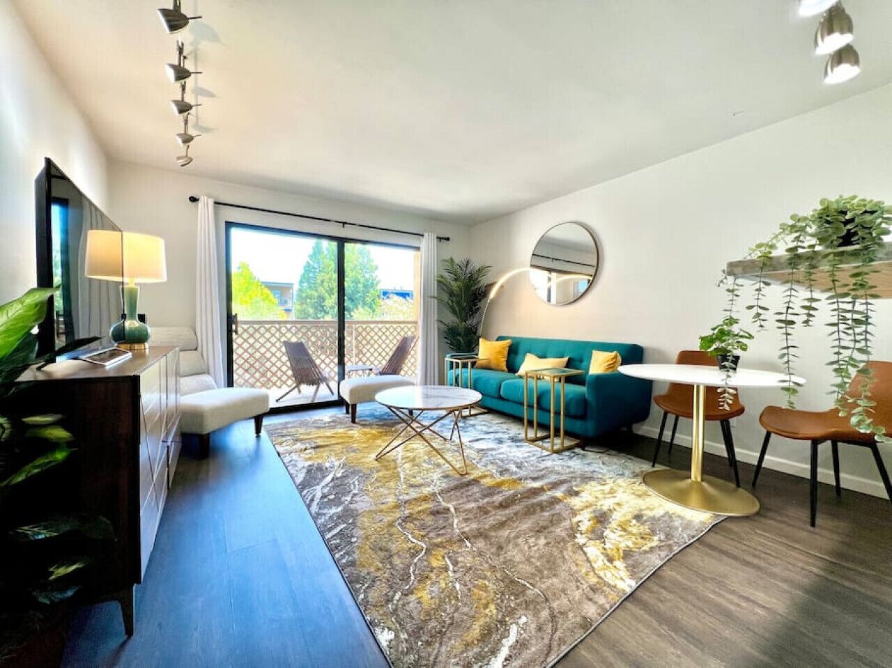 Smart TV, fireplace, table tennis, video library