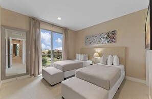 4 chambres, coffres-forts dans les chambres, Wi-Fi, draps fournis