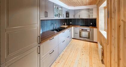 2 bedroom nice home in Aust- Torpa