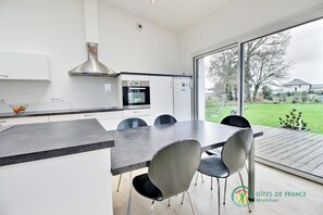 Dining - Le 41 - Peaule - Gîte (PEAULE)