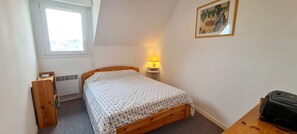 3 bedrooms, WiFi - Duplex apartment for 6 sea view Fogeo beach (ARZON)