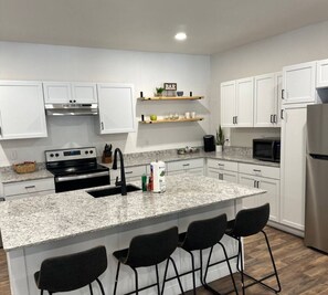 Fridge, microwave, oven, stovetop - LAKEFRONT Bliss FLAT to water: Spacious home with Game Room, Sleeps 15 Guests!  (Garfield)