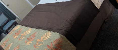 9 Schlafzimmer