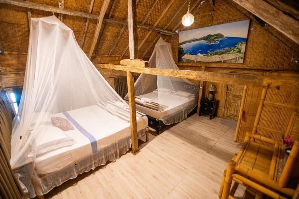 Standard Bungalow | 2 bedrooms, premium bedding, desk, laptop workspace