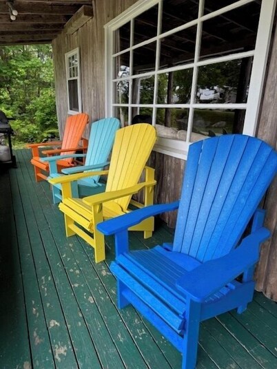 Log Cabin #1 - Hubbards Beach
