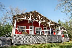 Exterior - Beach Cottage - White Birches - Hubbards Beach (Hubbards)