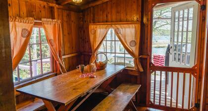 Beach Cottage - White Birches - Hubbards Beach