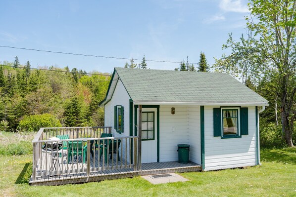 Exterior - Orchard Cabin #4 - Hubbards Beach (Hubbards)