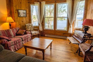 Fireplace - Beach Cottage - Oak Hollow - Hubbards Beach (Hubbards)