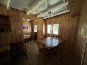 Dining - Beach Cottage - Yellow Birches - Hubbards Beach (Hubbards)