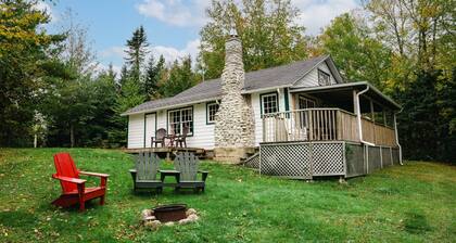 Beach Cottage - Spruce Grove - Hubbards Beach